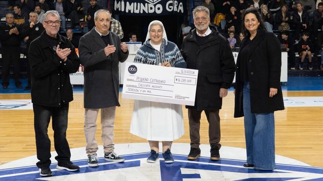 El básquet bahiense recaudó más de 16 millones para el Pequeño Cottolengo.