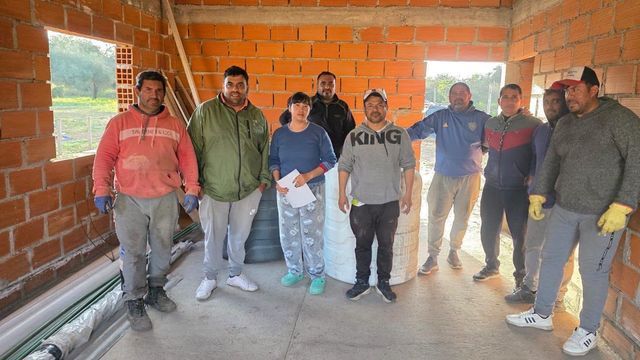 El programa provincial aporta insumos y asistencia técnica para la autoconstrucción de familias vulnerables.