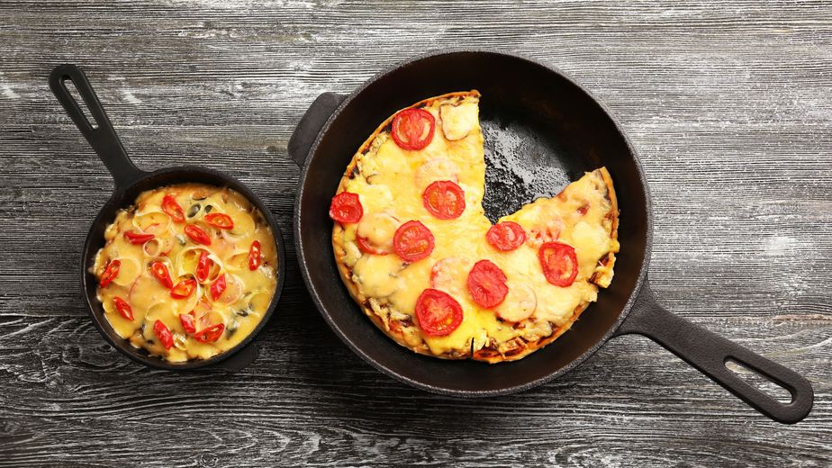 Pizza en sartén sin horno: la receta rápida con pocos ingredientes para cuando tenés poco tiempo