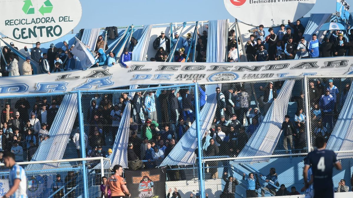 El plantel y los empleados de Racing de Córdoba en alerta por falta de pago de parte de la dirigencia