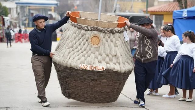 El Festival del Mate y los Sabores Serranos volverá a llenar de música y tradición la plaza de Valle Hermoso.