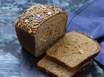 Cómo hacer pan integral con solo 5 ingredientes: la receta ideal para el desayuno de toda la semana