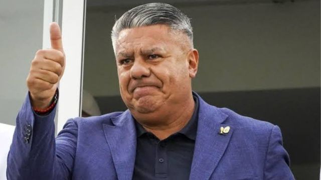 La Justicia de EE.UU. incautó los celulares de “Chiqui” Tapia y dirigentes de la AFA: qué investiga el FBI.