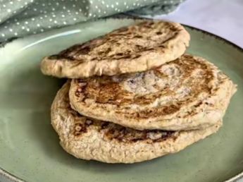 Cómo hacer pan pita con solo 2 ingredientes: la receta rápida en sartén y sin amasar