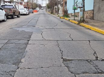 Comienza la repavimentación de calle Roma en Villa Carlos Paz