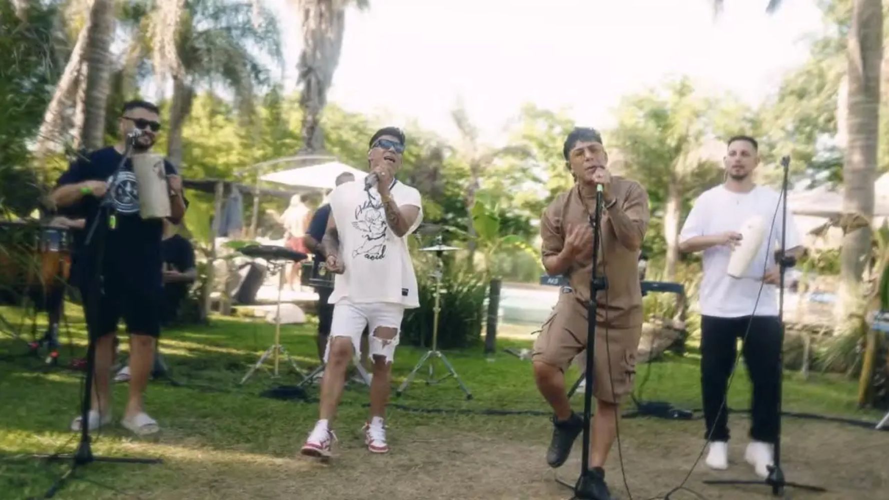 Brian Sarmiento y su banda A Toda Máquina
