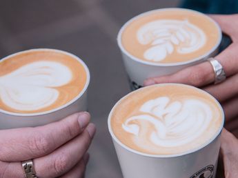 Día Internacional del Café: qué cafeterías ofrecen café gratis, promociones y descuentos hoy 1 de octubre