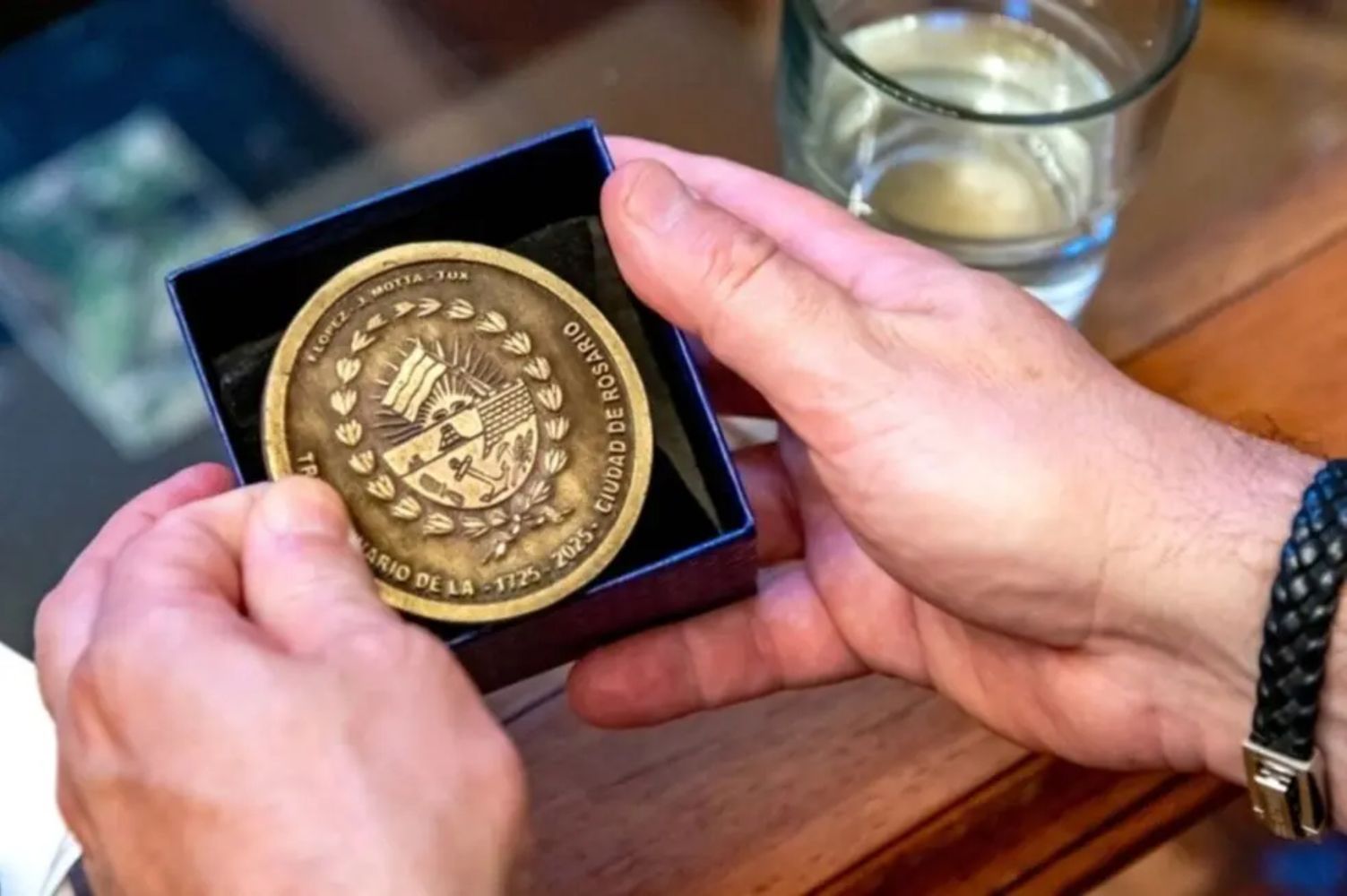 La medalla histórica que recibió Lionel Messi