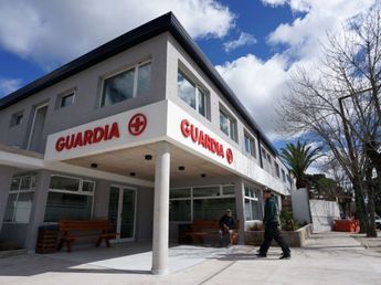 Murió una nena de 2 años en Villa Gesell: el caso reaviva el antecedente judicial de su mamá