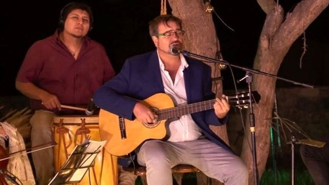 Juan Ernesto "Pucho" Gonzalez, el artista jujeño que compartirá este domingo en "Unísono" su música.