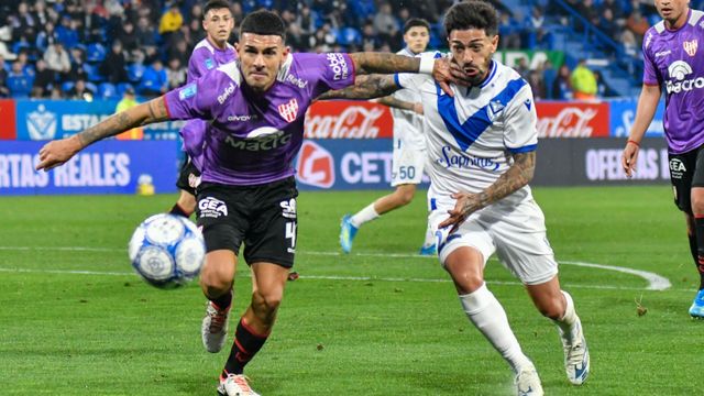Instituto se fue al descanso abajo en el marcador ante Vélez, por el gol de Lanzini (22).