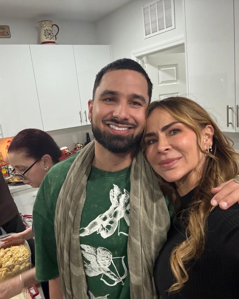 Aylín Mujica junto a su hijo, Mauro Menéndez.