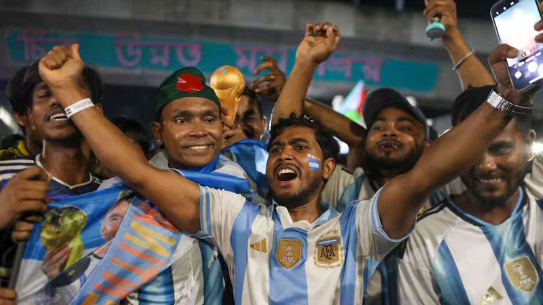 El fanatismo de Bangladesh por Argentina.