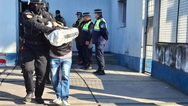 Trece personas condenadas fueron reubicadas en el Complejo Penitenciario Benjamín Paz tras un exhaustivo control de expedientes.
