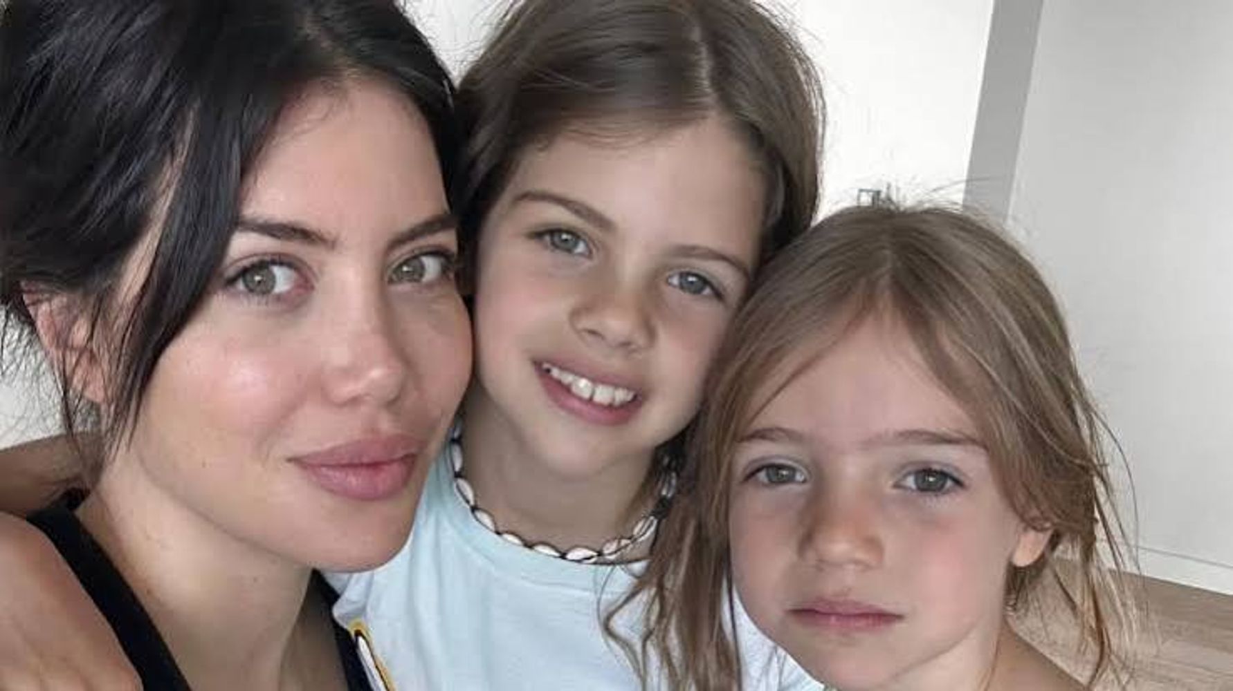 Francesca e Isabella, hijas de Wanda e Icardi, no pueden salir de Italia por falta de documentos.