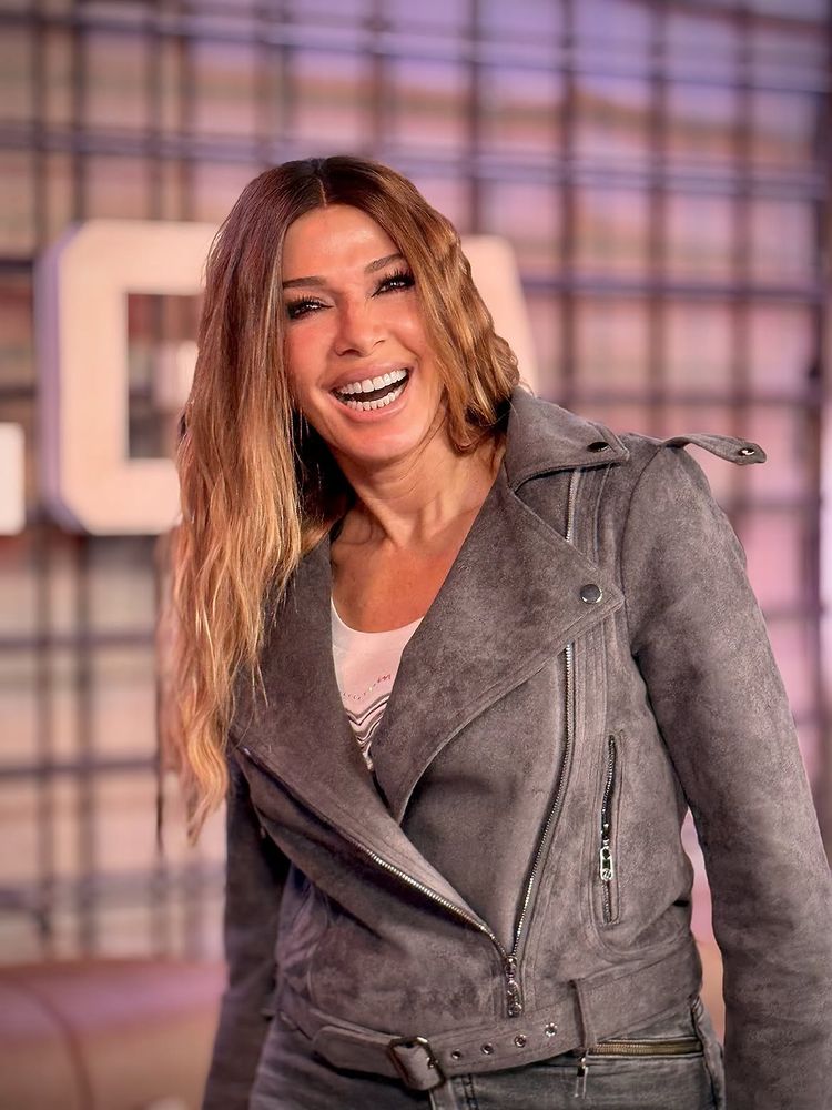 Chaqueta biker de gamuza, denim gris y onda "rocker": el canchero look con el que Catherine Fulop arrasó en Instagram