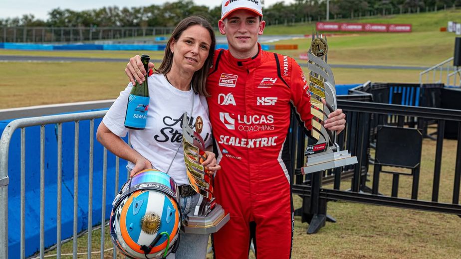 Tremendo: Fausto Arnaudo lo hizo de nuevo y se llevó la Carrera 3 en Brasil