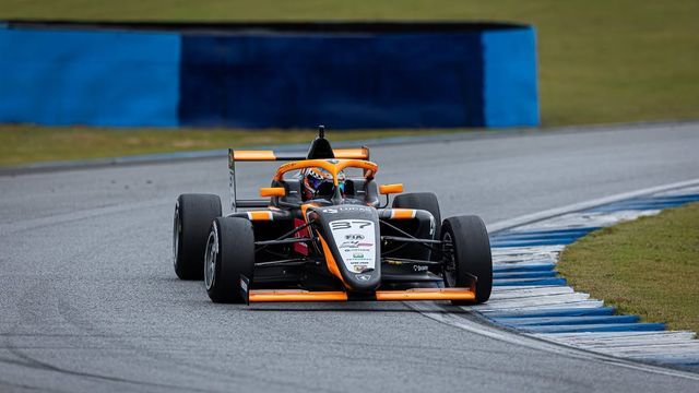 Fausto Arnaudo pole position en Interlagos