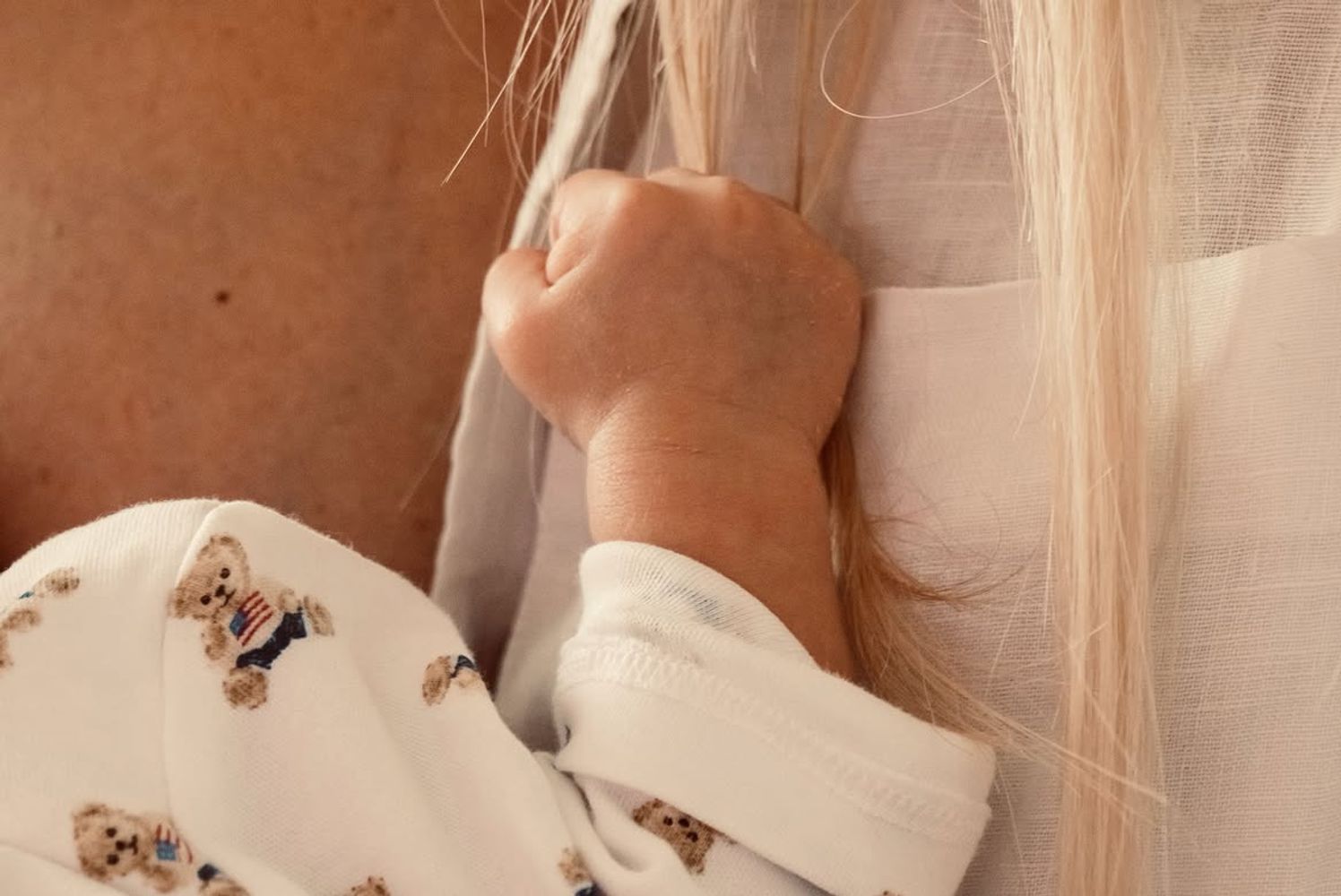 Sofía Aldrey fue mamá y presentó a su hijo