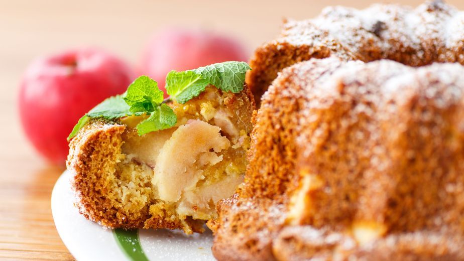 Torta húmeda de miel y manzana: la receta de Jimena Monteverde para disfrutar en la merienda