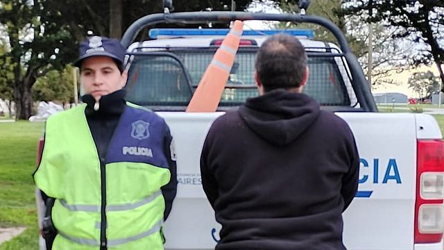 Detenido por matar al perro de su vecino