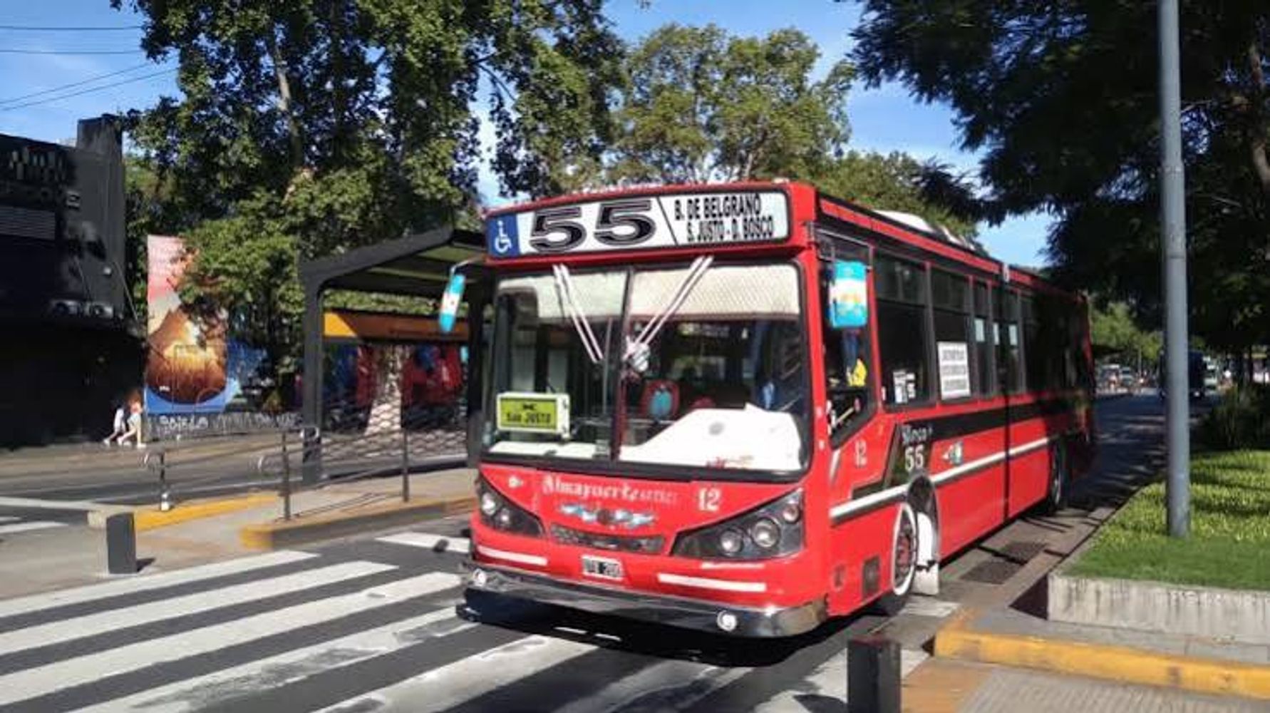 Los colectiveros del AMBA tendrán un aumento en su salario.