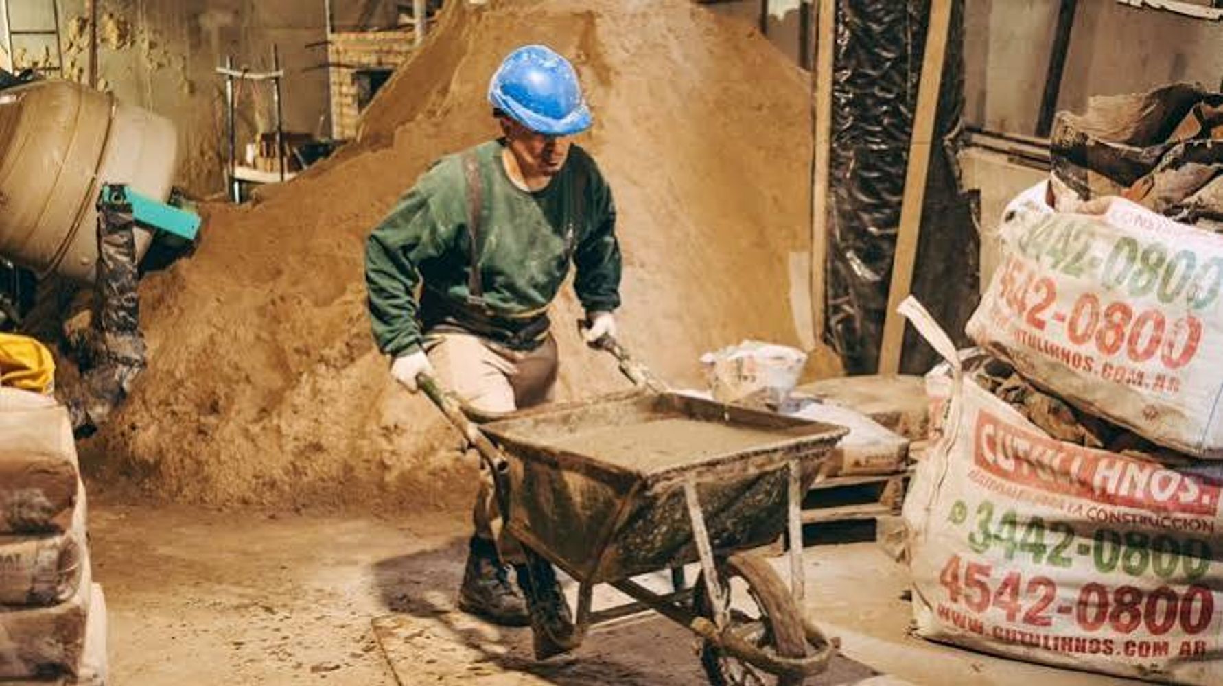 Los trabajadores de la construcción recibirán un incremento en sus salarios del 1,9%.