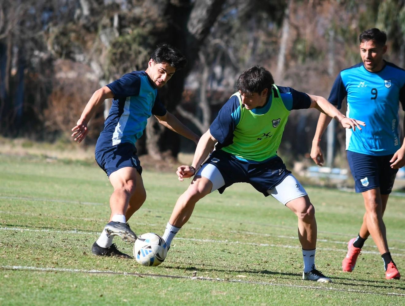 "No nos apresuramos nunca, siempre intentamos salir jugando desde abajo, y eso es para agradecer al grupo, porque tenemos un muy buen equipo", resaltó Bianchi.