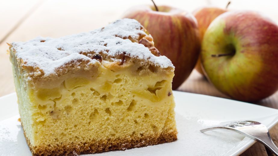 Ni harina ni azúcar: el ingrediente secreto para hacer un budín de manzana súper esponjoso