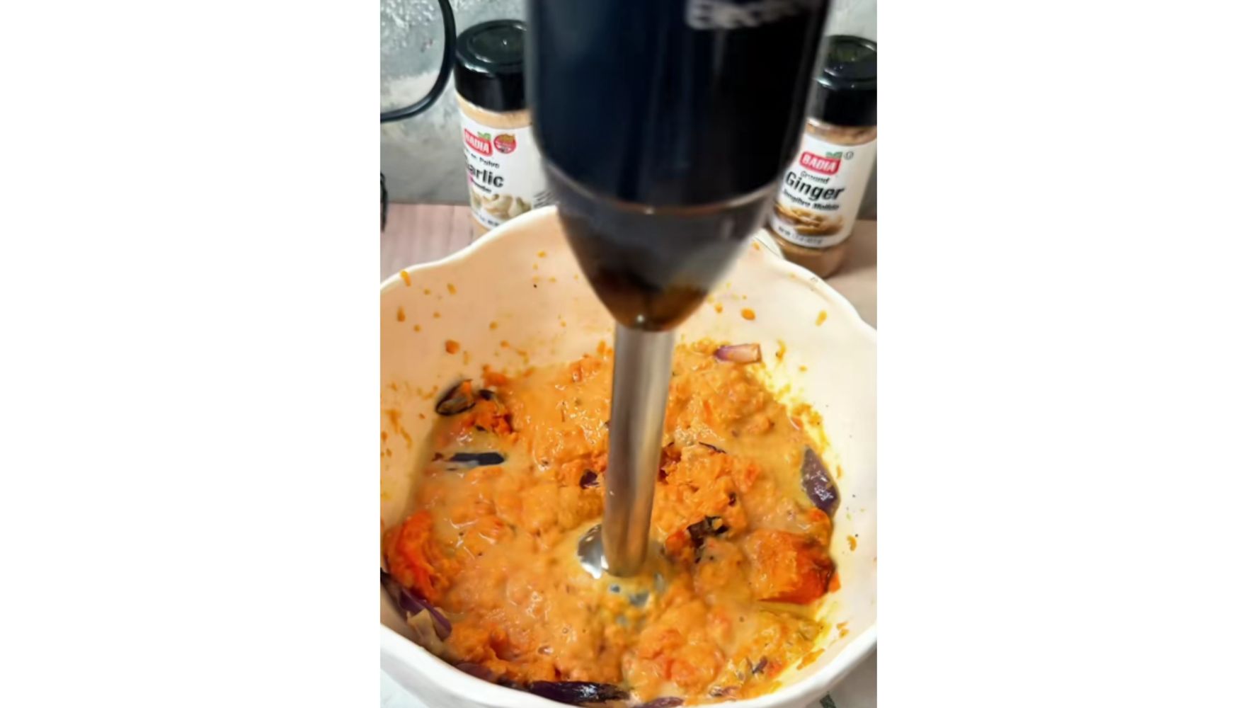 Con pocos ingredientes y un proceso muy fácil, esta sopa es una opción ideal.