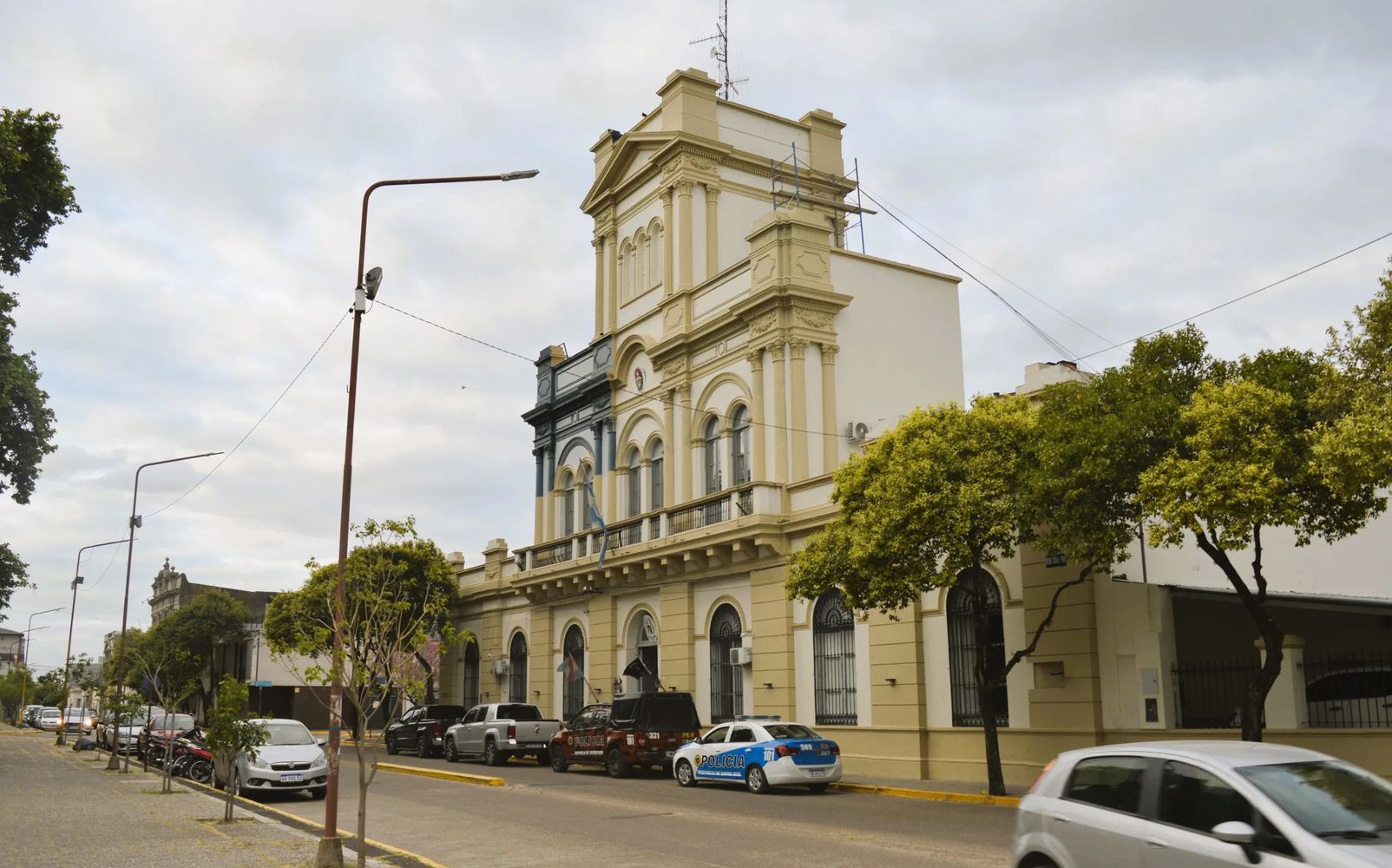 Departamental de policía Gchú