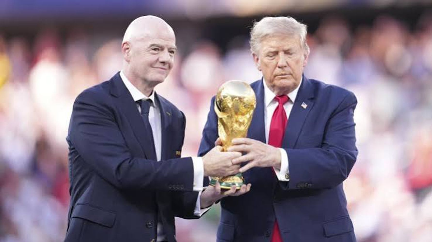 La Confederación Europea, presidida por el esloveno Aleksander Ceferin, comunicó la decisión que tomarán si Gianni Infantino continúa con su plan de inversión.
