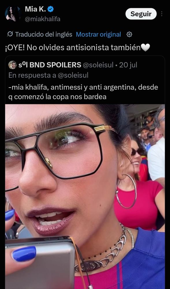 La modelo apuntó nuevamente contra la Argentina.