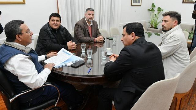 El Ministerio del Interior y la comuna coordinaron el inicio de la perforación del nuevo pozo.