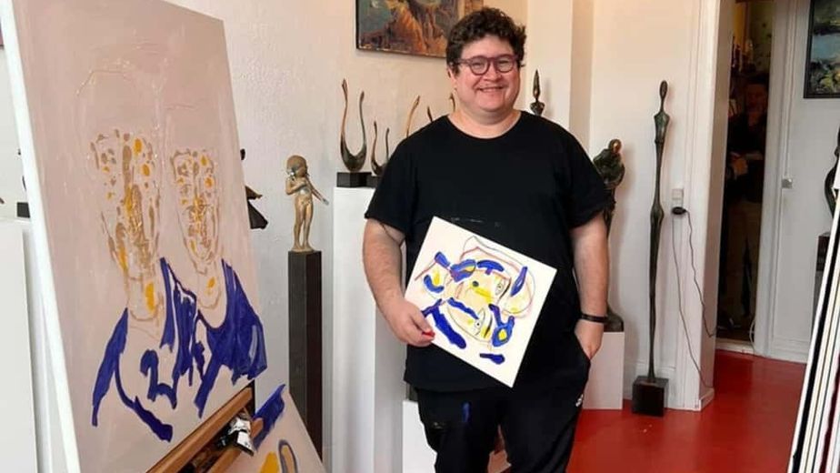 Gonzalo Duport abre las puertas de su taller para compartir el detrás de escena de su producción artística