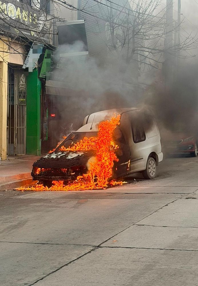 El rodado sufrió destrucción total.