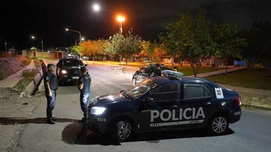 Salvaje crimen en Mendoza: un chico de 15 años fue asesinado por vecinos con un machete y una bomba molotov