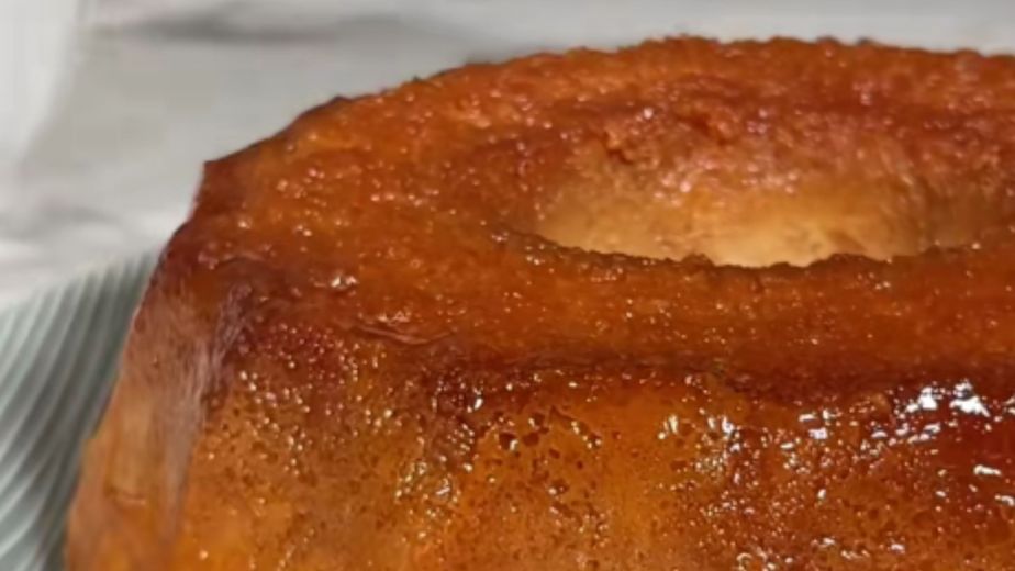 Cómo hacer budín de pan casero: la receta de la abuela, suave y cremosa, para aprovechar el pan viejo