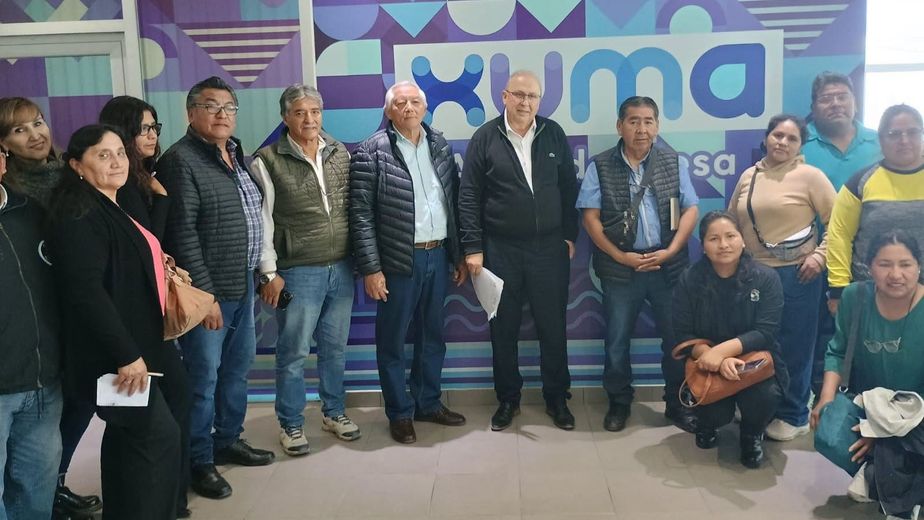 Vecinos periqueños agradecieron una obra de cloacas y se llevaron el compromiso de más proyectos