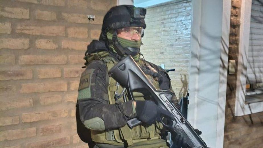 Un hombre de 25 años detenido por narcomenudeo en Arroyito y La Tordilla