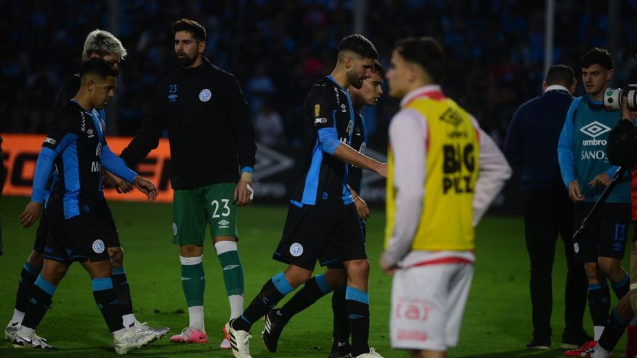 Belgrano perdió ante Argentinos por el gol de un ex Talleres, y se quedó sin el "Mudo" Vázquez