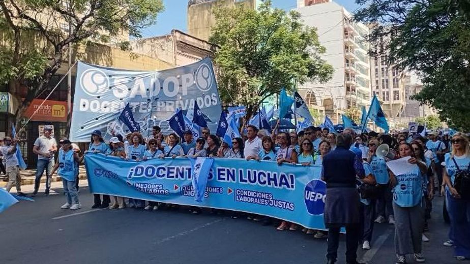 La UEPC, en contra de las inspecciones nacionales por el paro docente de este lunes.