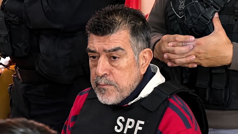 Máxima tensión en el caso Loan: atacaron con una faca a un imputado y amenazaron de muerte a Carlos Pérez