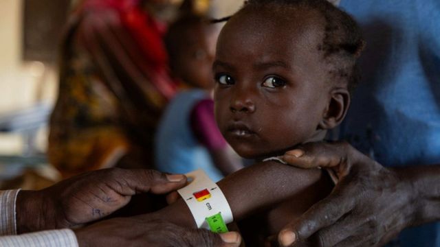 UNICEF trabaja en terreno para brindar asistencia nutricional, sanitaria y emocional a la infancia afectada.