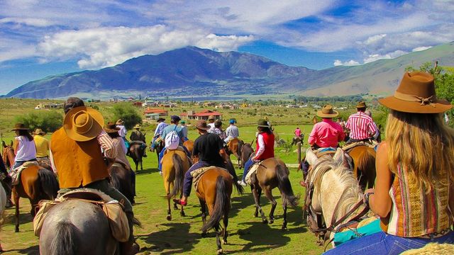 Cabalgata en Tafí del Valle.