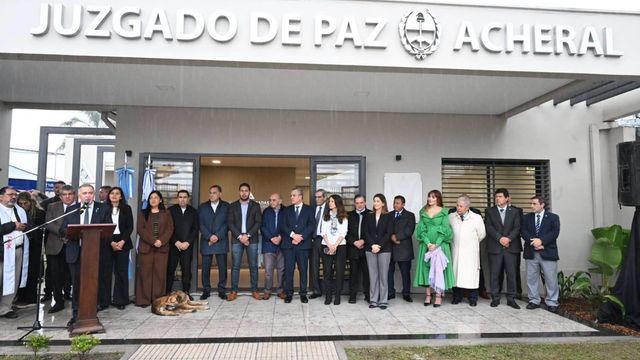 El nuevo edificio incorporó sala de matrimonios, Salón de Usos Múltiples y nuevas oficinas administrativas.