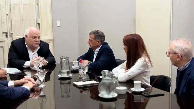 Federico Masso se reunió con directivos del agente bancario para ordenar la asistencia alimentaria.