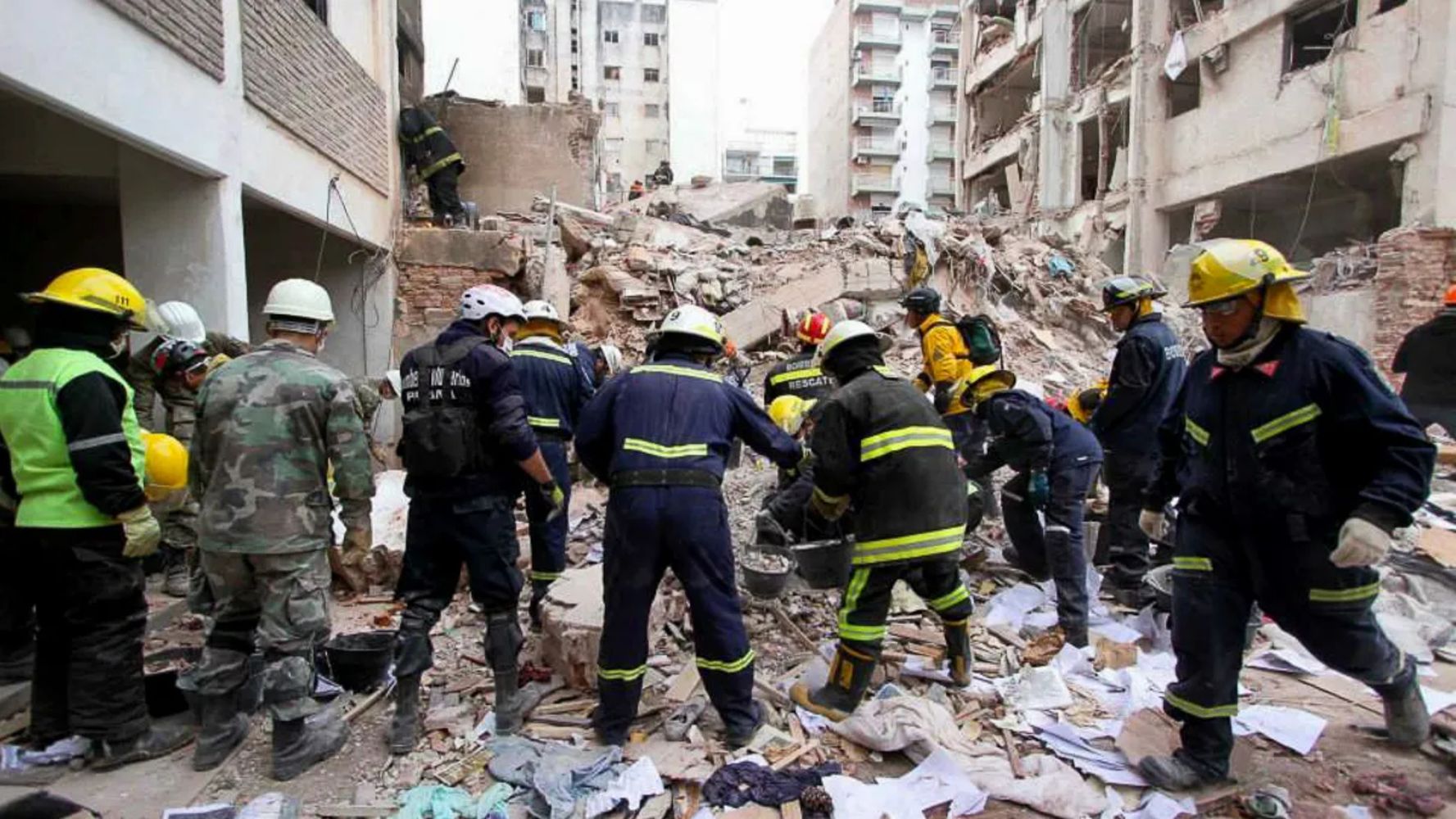 A13 años de la explosión de Salta 2141