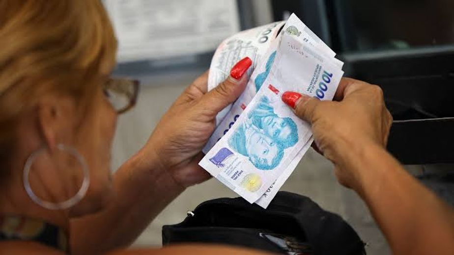 La Tesorería General inició este jueves el cronograma de pagos correspondiente al sueldo de julio.