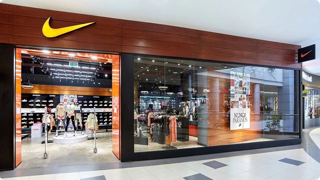 Nike liquida zapatillas y camperas con hasta 45% en el outlet oficial con envíos a toda Argentina